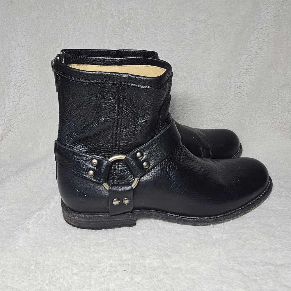 Frye Phillip Harness back zip Ankle Boots, size 7